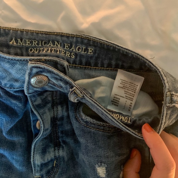 Distressed mom jeans!! - Picture 3 of 4